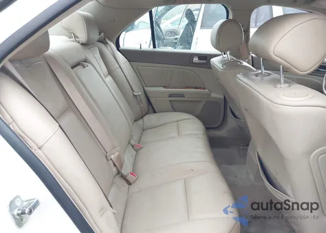 2007 Cadillac Sts V8 from USA, damaged, VIN 1G6DC67A870160828